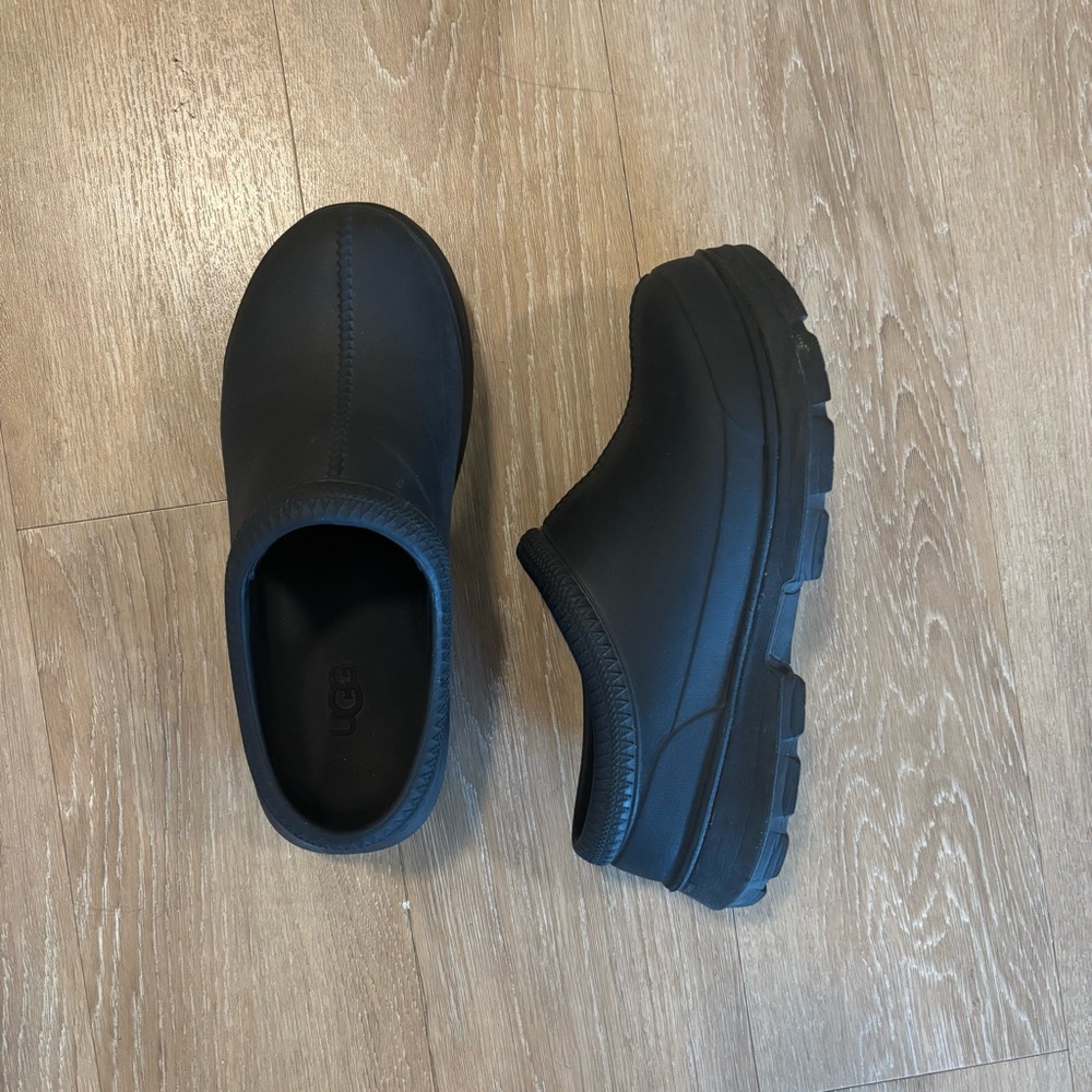 UGG Tasman X Black rubber clogs 8